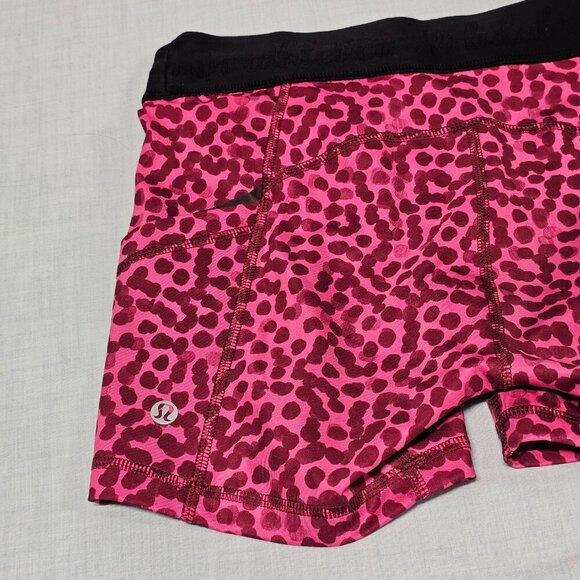Lululemon What The Sport Short In Black/Pink Cheetah Print Size 4 - Picture 5 of 11